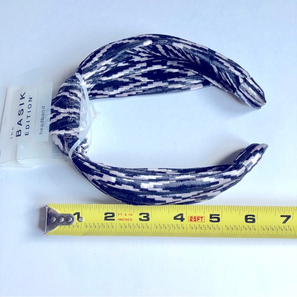 3/$15 NEW SCUNCI BASIK EDITION Wide Knotted Headband Black Women’s - Picture 8 of 15